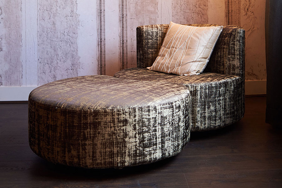 Mussi masterpieces: custom made Sedutalonga sofa