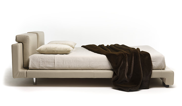 Mussi Nirvana bed white background