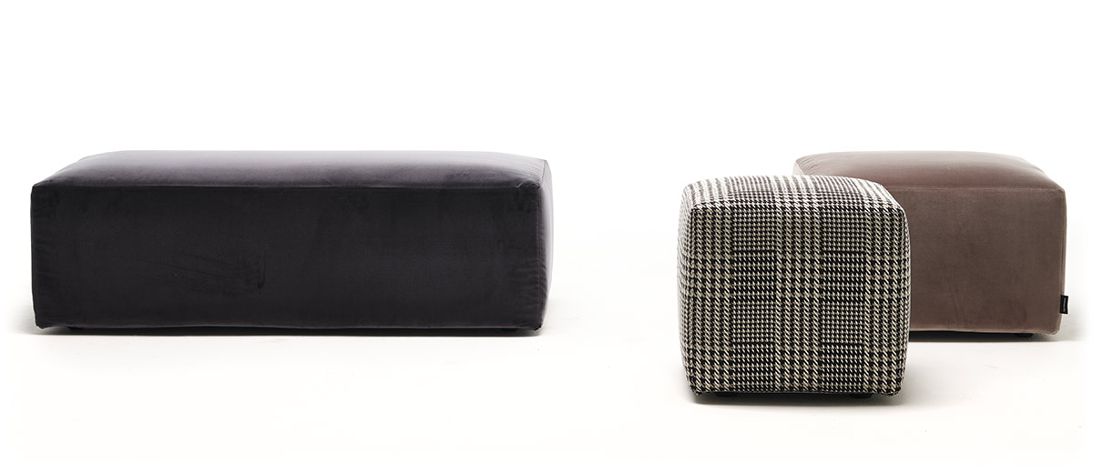 Dama poufs