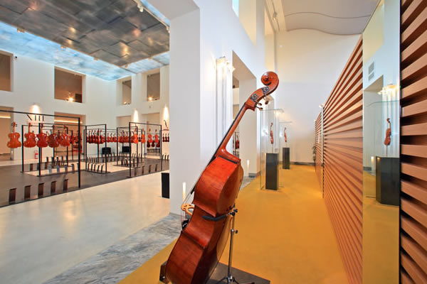 Violin Museum.