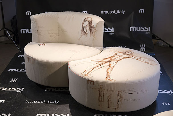 Mussi Italy - Milano Design Week 2019 divano artistico